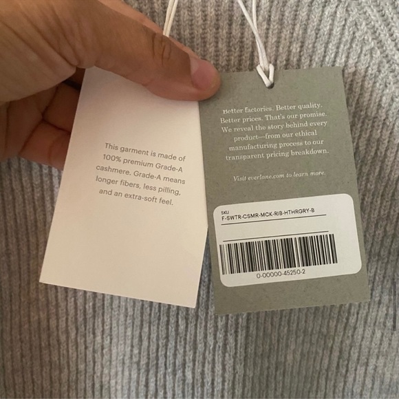 Everlane Premium Cashmere Sweater (Light Gray) - Picture 8 of 10